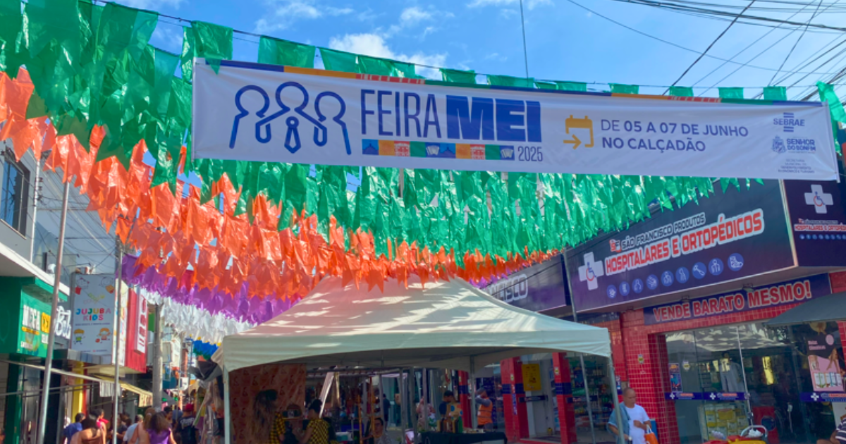 Feira MEI movimenta o Calçadão de Senhor do Bonfim com artesanato e sabores juninos